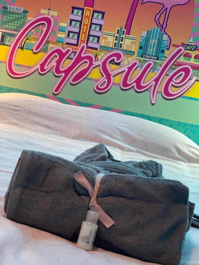 לייבה Capsule Miami Vice - Jacuzzi - Billard - Ecran Cinema & Netflix - Ping-Pong - Nintendo & Jeux- מראה חיצוני תמונה