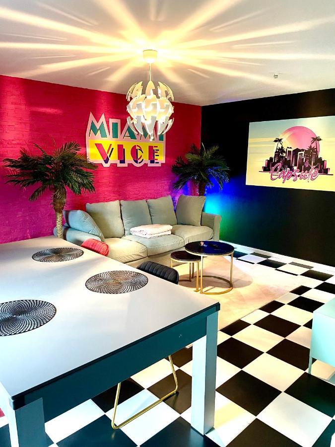לייבה Capsule Miami Vice - Jacuzzi - Billard - Ecran Cinema & Netflix - Ping-Pong - Nintendo & Jeux- מראה חיצוני תמונה
